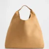 Vegansk slouchy-tote i mocka
