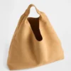 Vegansk slouchy-tote i mocka