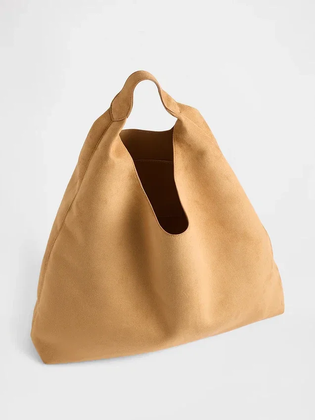 Vegansk slouchy-tote i mocka
