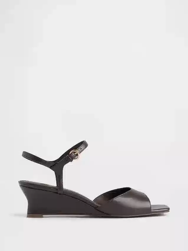Veganska sandaler med kilklack