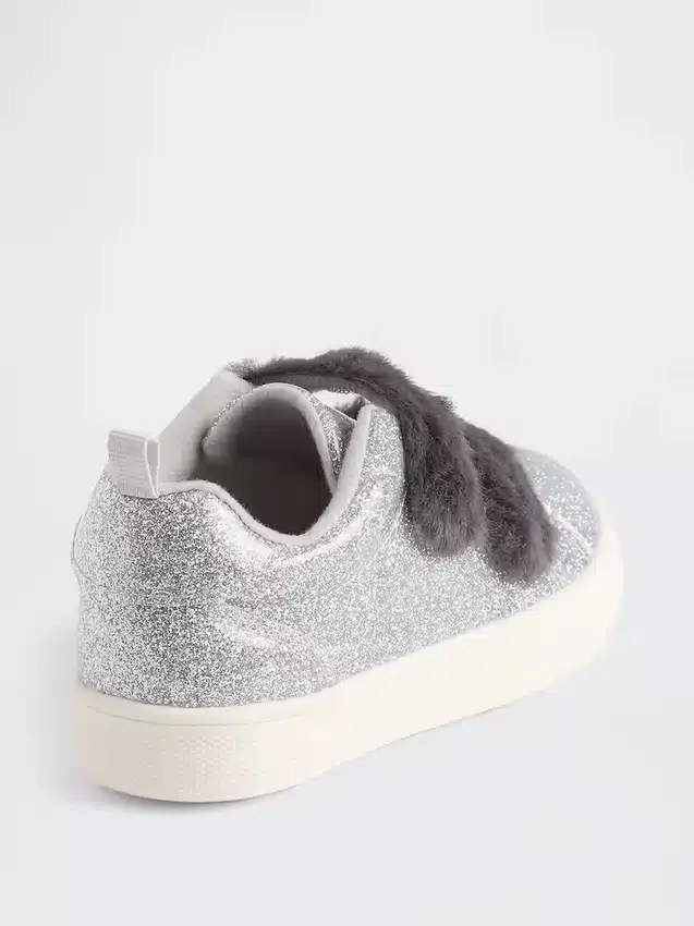 Veganska sneakers med glitter och päls för småbarn