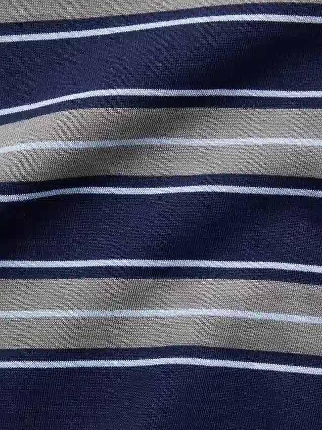 Överdimensionerad, kort T-shirt i stickat