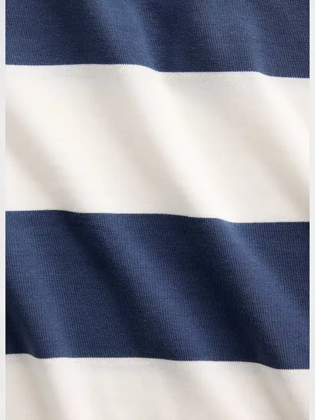 Överdimensionerad, kort T-shirt i stickat