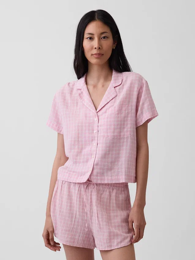 Överdimensionerad pyjamaskjorta i skrynklig gasväv