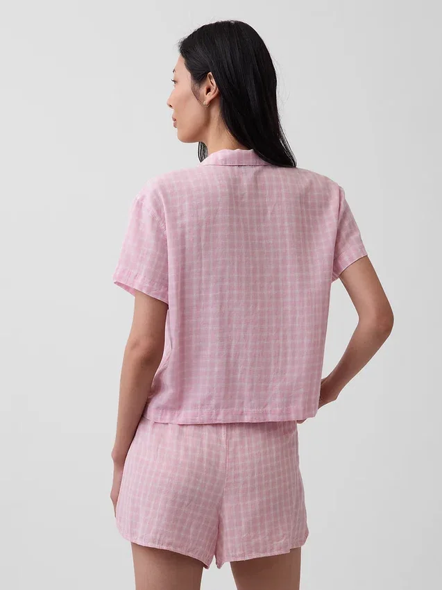 Överdimensionerad pyjamaskjorta i skrynklig gasväv