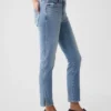 Vintage-jeans med medelhög midja, smal passform och slits i nederkanten