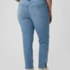 Vintage-jeans med medelhög midja, smal passform och slits i nederkanten